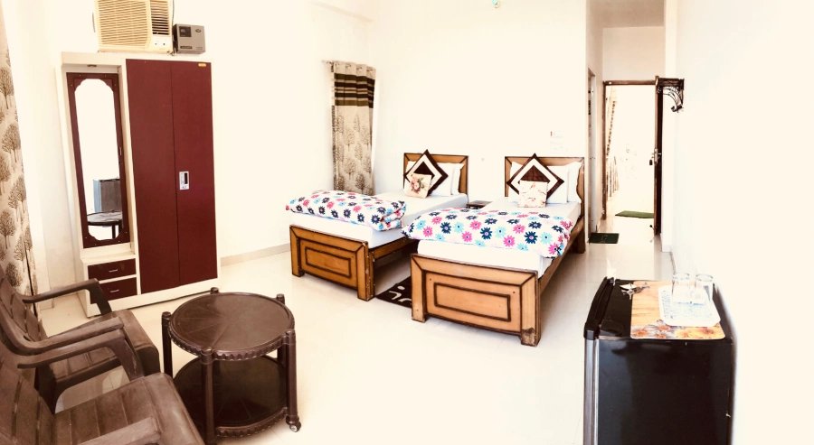 room in rishikesh
